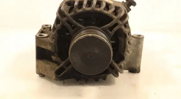 Opel Corsa D Generator/alternator 13222935