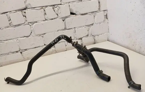 Volkswagen Transporter - Caravelle T4 Engine coolant pipe/hose