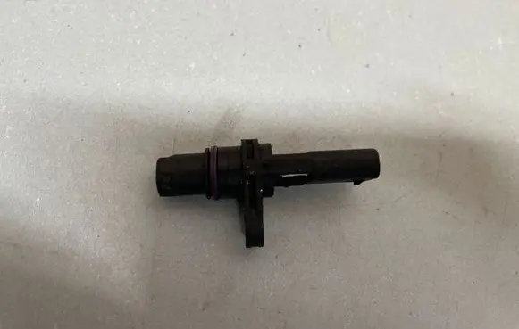 Audi A3 S3 8V Camshaft position sensor 04L907601