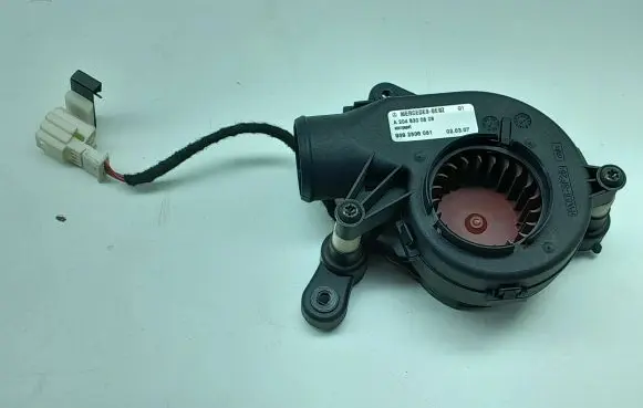 Mercedes-Benz C W204 Engine control unit/module fan A2048300508