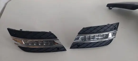 Mercedes-Benz ML W164 LED Daytime headlight A1648853422 A1648853522 A1649060151