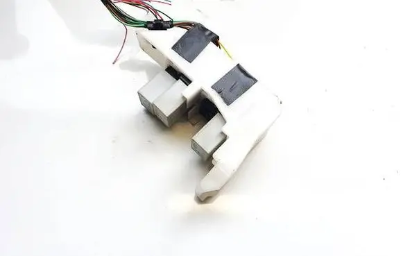 Toyota Avensis T270 Fuse box set 9008087019 90080-87019