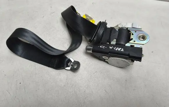Volkswagen PASSAT CC Front seatbelt 3C1857706R