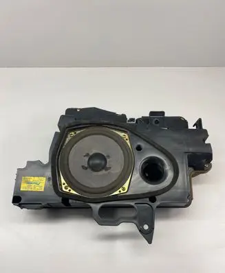 Toyota Land Cruiser (J120) Subwoofer speaker