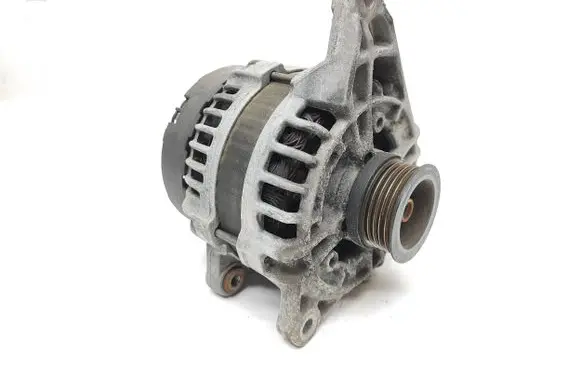 Mercedes-Benz B W246 W242 Generator/alternator A0009063322 0125711028