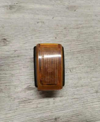 Front fender indicator light