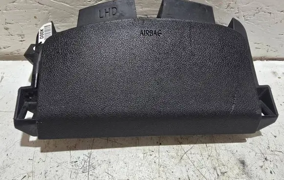 Knee airbag