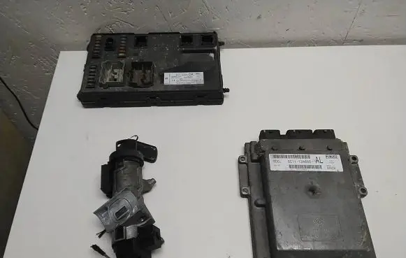 Ford Transit Engine ECU kit and lock set 6C1112A650 6C1T14073