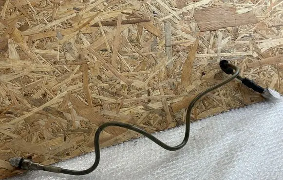 BMW 3 E46 Fuel main line pipe
