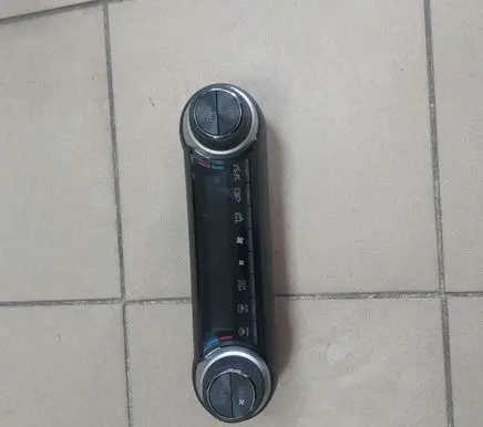 Toyota RAV 4 (XA50) Climate control unit 75K607 5590042610 6095W29