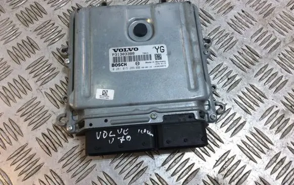 Volvo V70 Engine control unit/module P31303388 0281015286