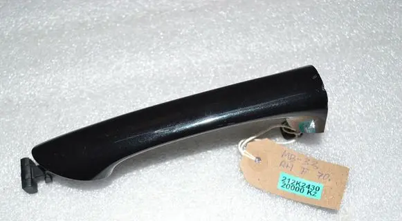 Mercedes-Benz B W245 Front door exterior handle A1697660002