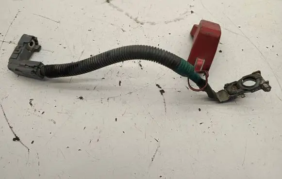 Toyota Auris 150 Positive cable (battery) 8282152060