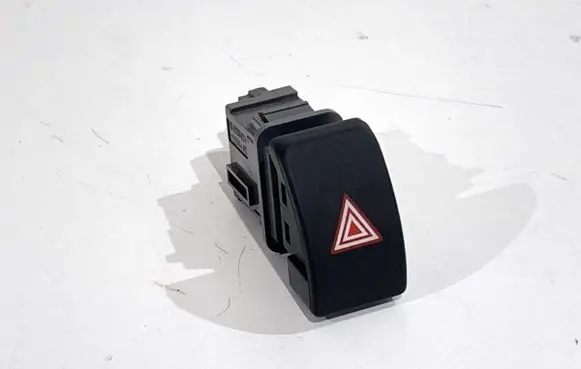 Toyota C-HR I Hazard light switch