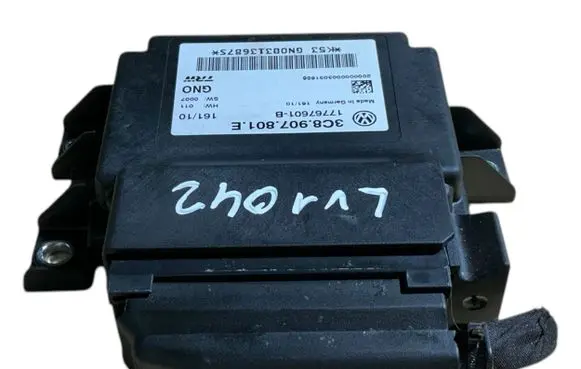 Volkswagen PASSAT B6 Hand brake control module 3C8907801E 17767601B