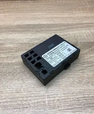 Mercedes-Benz E W211 Gateway control module A2115403145 USED