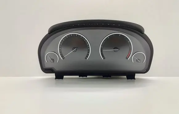 Speedometer (instrument cluster)