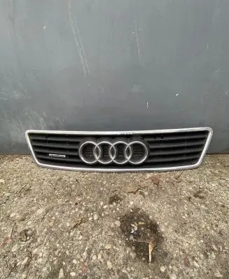 Audi A6 S6 C5 4B Front bumper upper radiator grill 4B0853651A E1822