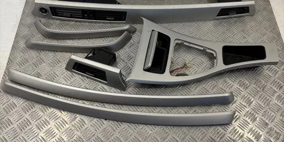 BMW 3 E90 E91 Trim molding 7132845