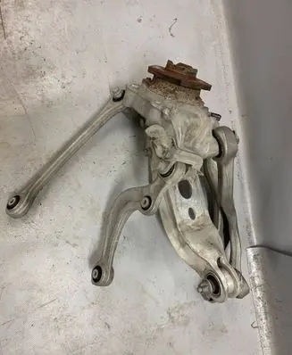 Audi Q8 Rear wheel hub 4M0505460C