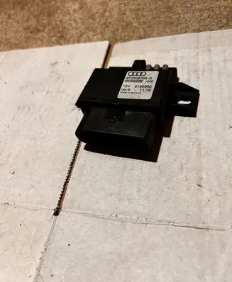 Audi A6 S6 C6 4F Fuel injection pump control unit/module 4F0906093G