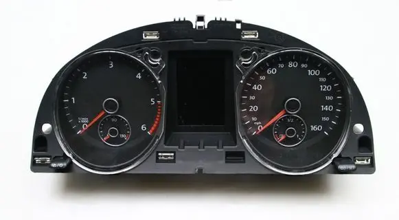 Volkswagen PASSAT B7 Speedometer (instrument cluster) 3AA920970J