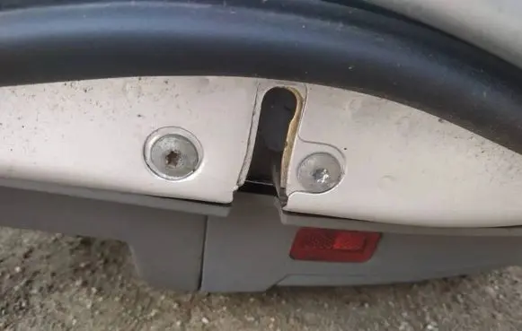 Chrysler 300 - 300C Front door lock