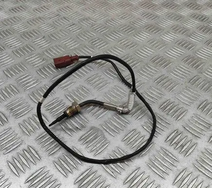 Audi A6 S6 C8 4K Exhaust gas temperature sensor 05L906088J