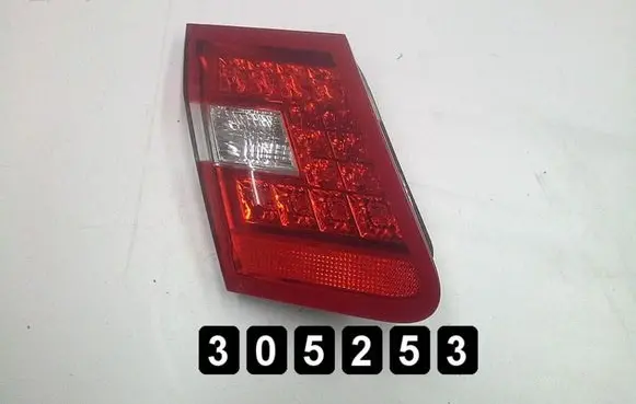 Mercedes-Benz E W212 Rear/tail lights A2129060358