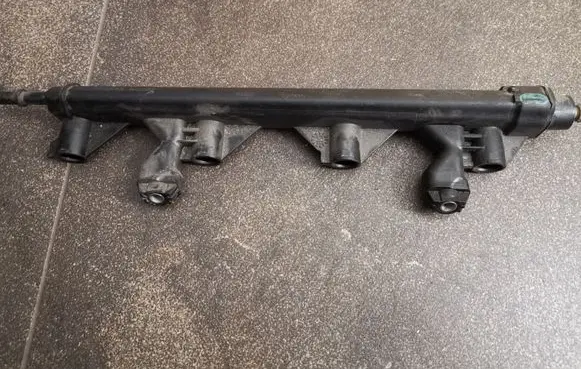 Peugeot 308 Fuel main line pipe 757564580