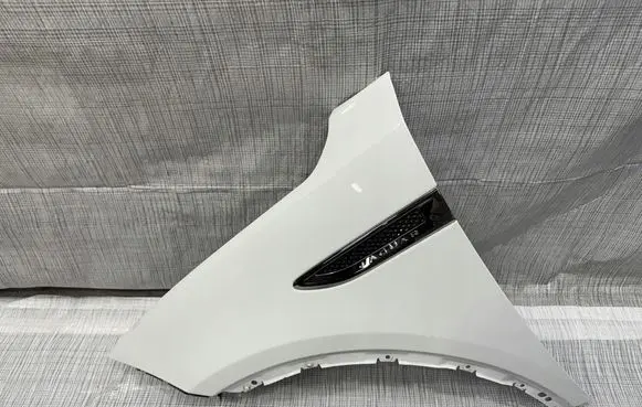 Jaguar E-Pace Fender