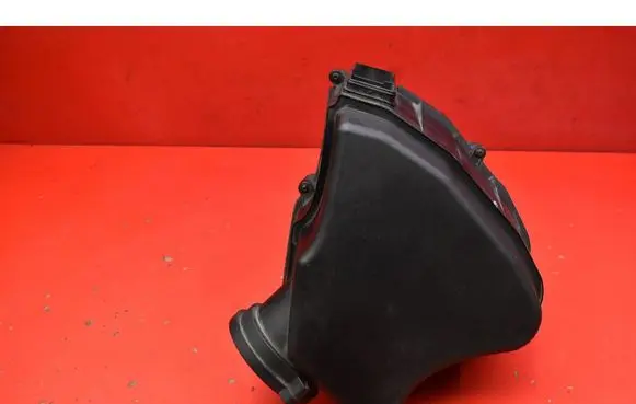 Audi A8 S8 D3 4E Air filter box 059133823D