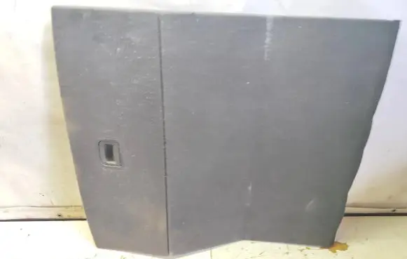 Trunk/boot floor carpet liner
