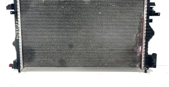 Opel Insignia A Coolant radiator 13241725 S8112001