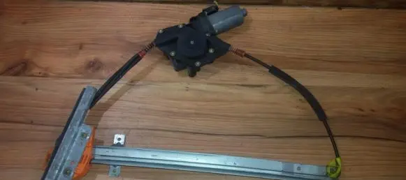 Ford Fiesta Sliding door window regulator with motor