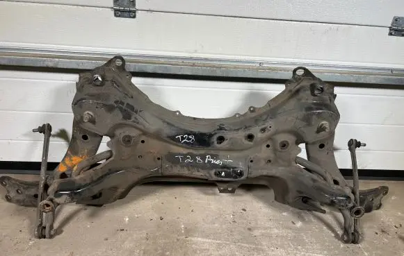 Lexus CT 200H Front subframe