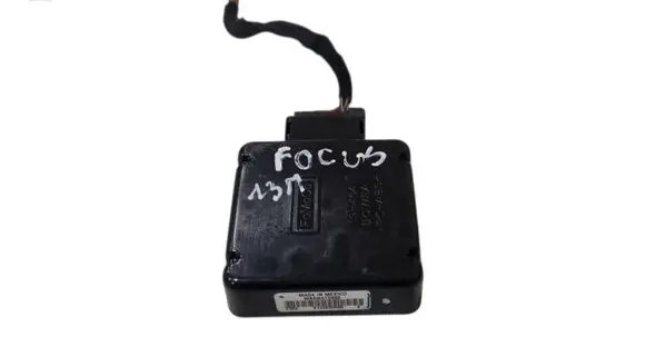 Ford Focus Antenna control unit BM5T19H463CC