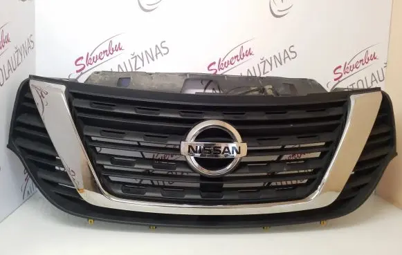 Nissan NV300 Front bumper upper radiator grill 623109057R