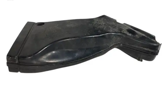 Audi A4 S4 B7 8E 8H Air intake duct part 8E0129618H