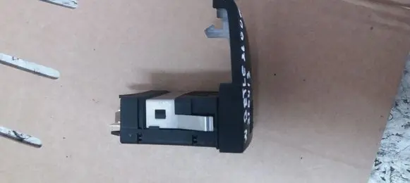 Volkswagen New Beetle Seat heating switch