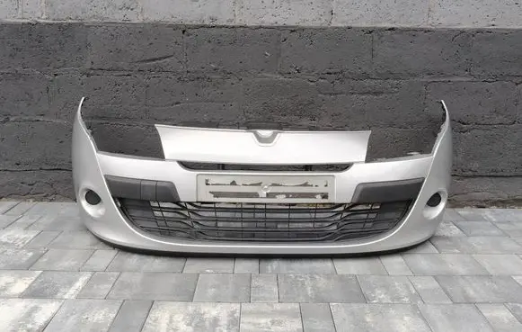Renault Megane III Front bumper