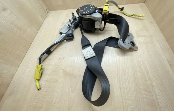 Honda CR-V Front seatbelt 6073519 0435198 6023602