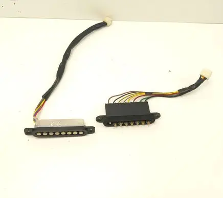 Mazda MPV Sliding door contact joint 040325 4406