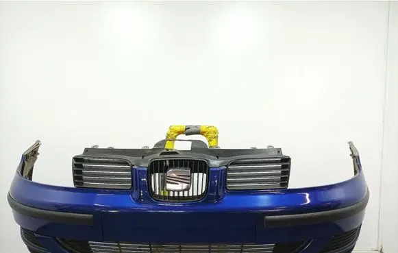 Seat Toledo II (1M) Front bumper 
