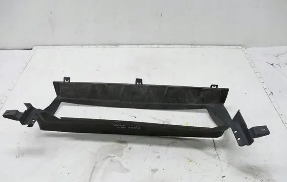 Volvo V50 Bottom radiator support slam panel 