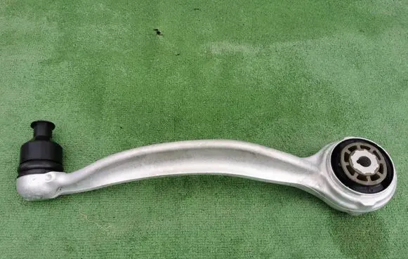 Mercedes-Benz C W205 Front control arm 20505LIKARJED 20505LI