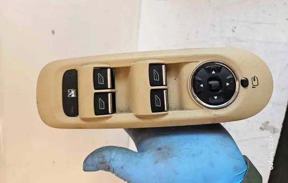 Ford Mondeo MK IV Electric window control switch 7S7T14A132BC A1909780203 19092007