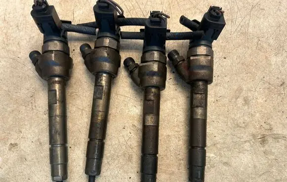 BMW 3 F30 F35 F31 Fuel injectors set 0445110382 781070202