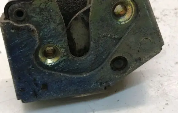 Ford Transit Sliding door lock 96VBV264A26AA