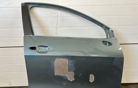 KIA Sportage Front door 